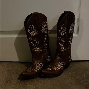 Gypsy Rose Brown Floral Embroidered Cowboy Boots